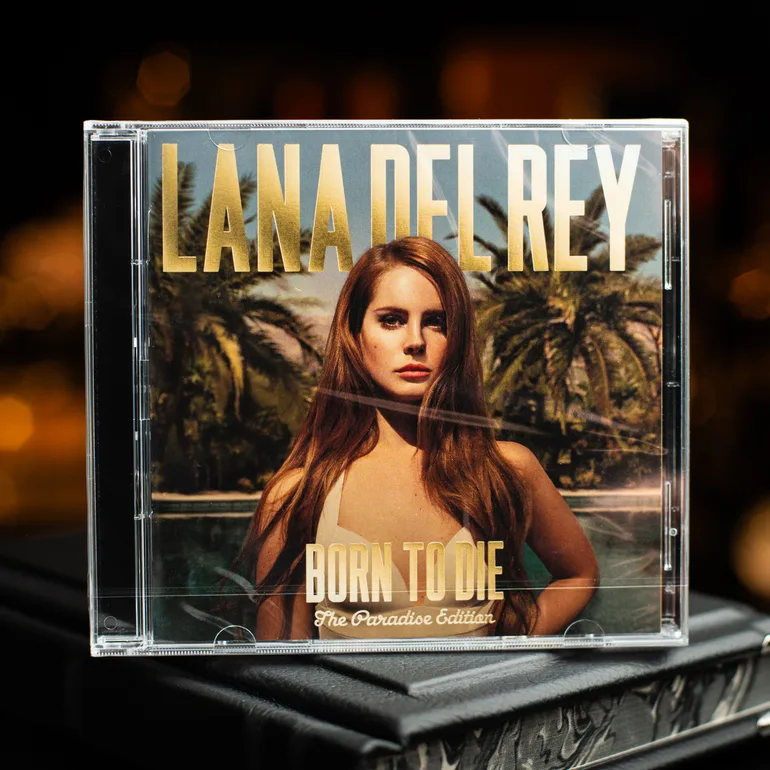 Lana Del Rey – Born To Die (The Paradise Edition) 2012