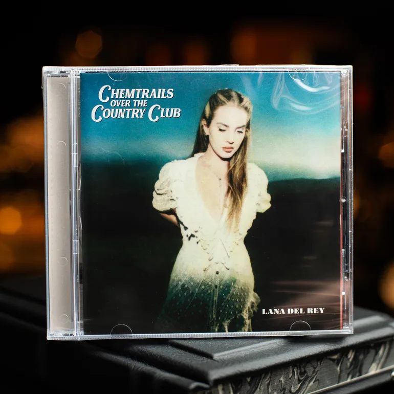 Lana Del Rey – Chemtrails Over The Country Club (CD, 2021)