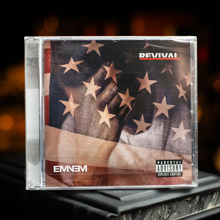 CD-диск Eminem — Revival (2017), новое издание