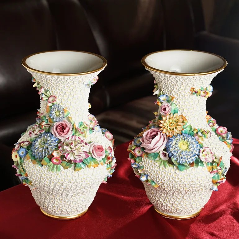 Пара антикварных ваз Meissen Flowers в стиле буль-де-неж