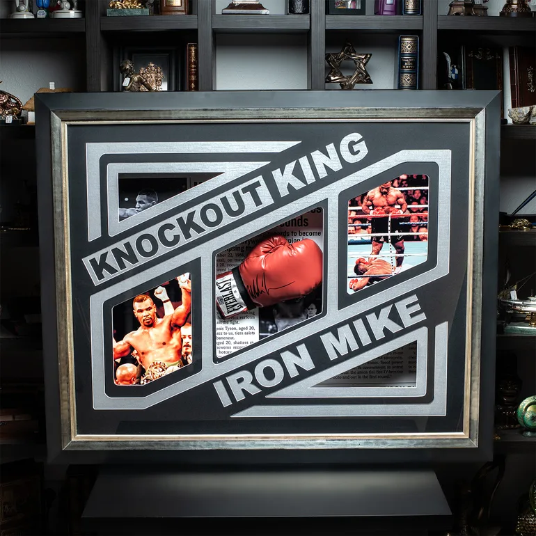 Автограф Майка Тайсона Knockout King с боксерской перчаткой