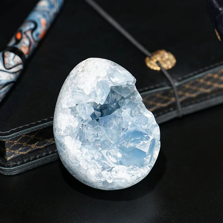 Целестиновое яйцо Blue sky от Stone Art Designe