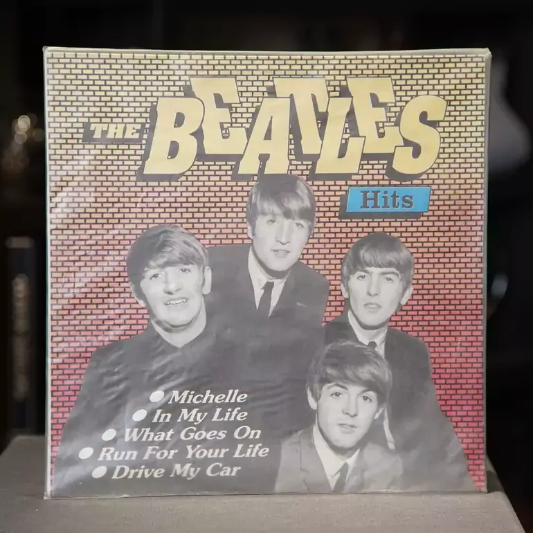Вінілова платівка The Beatles «Hits»: компіляція класики рок-музики